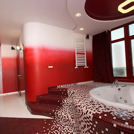 Arkadiya 4 And Jacuzzi Lux *