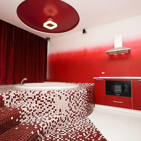 Lejlighed Arkadiya 4 And Jacuzzi Lux
