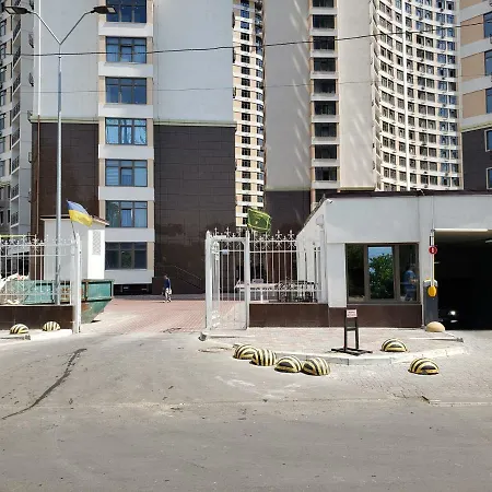 Arkadiya 4 And Jacuzzi Lux Lejlighed Odessa