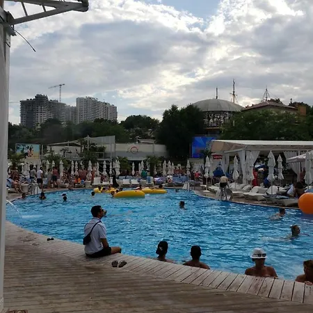 Arkadiya 4 And Jacuzzi Lux *
